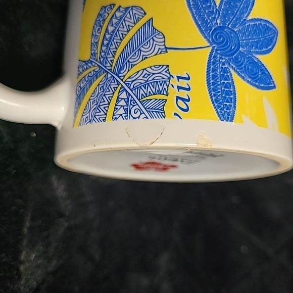 Hilo Hattie Hawaii Coffee Tea‎ Mug 2014 Floral Yellow Blue Palm Leaves - Picture 9 of 9